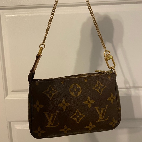Louis Vuitton Mini Pochette with authentication - Picture 3 of 7